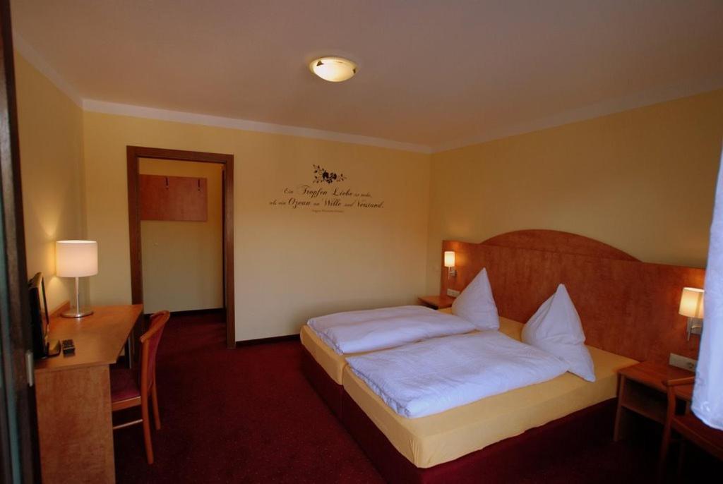 Hotel Weinberg هاغنو الغرفة الصورة